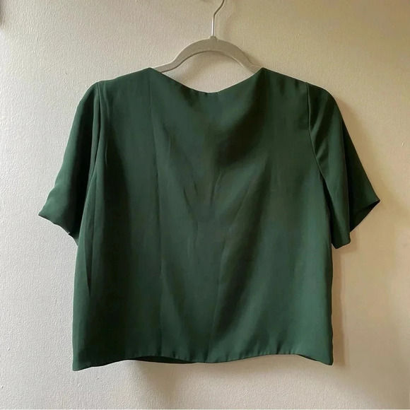 Aritzia Babaton Randy Blouse Top V Neck Shirt Short Sleeve Dark Green - Picture 5 of 6